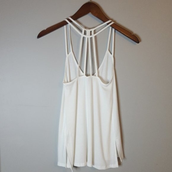 Express Tank Top - Picture 2 of 3